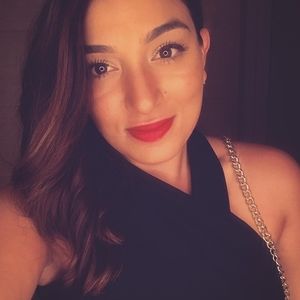 Meet your Posher, Lydia